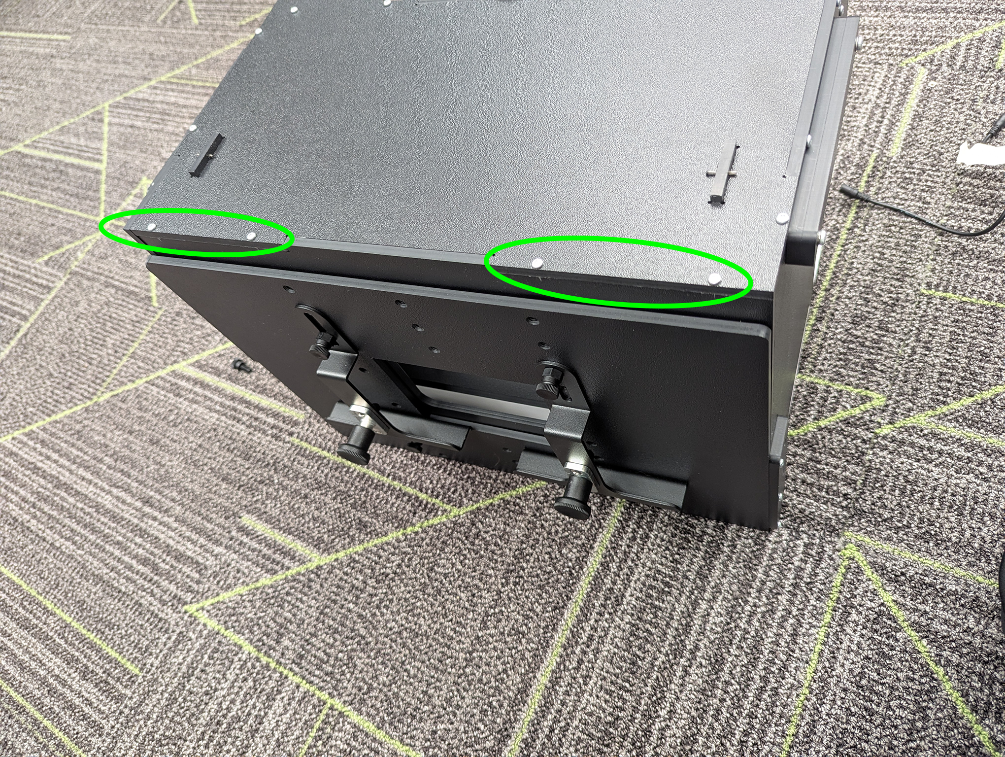 Modular Retrofit Remove
Screws